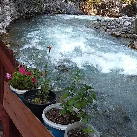 Kapuzbasi Selalesi Bastuerk Dinlenme Tesisleri Resort *
