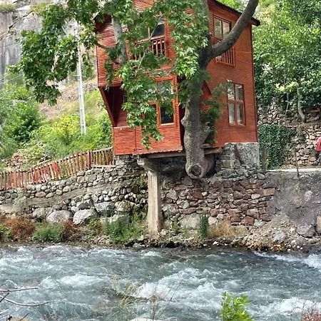 Resort Kapuzbasi Selalesi Bastuerk Dinlenme Tesisleri Buyukcakir